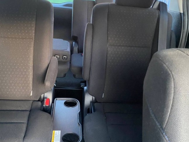 Toyota Voxy 1.8 Hybrid V 2014